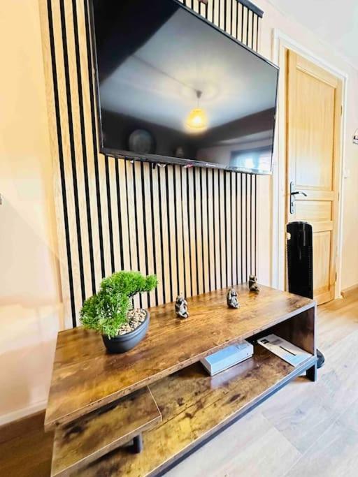 Le Refuge Apartment ล็อง ภายนอก รูปภาพ
